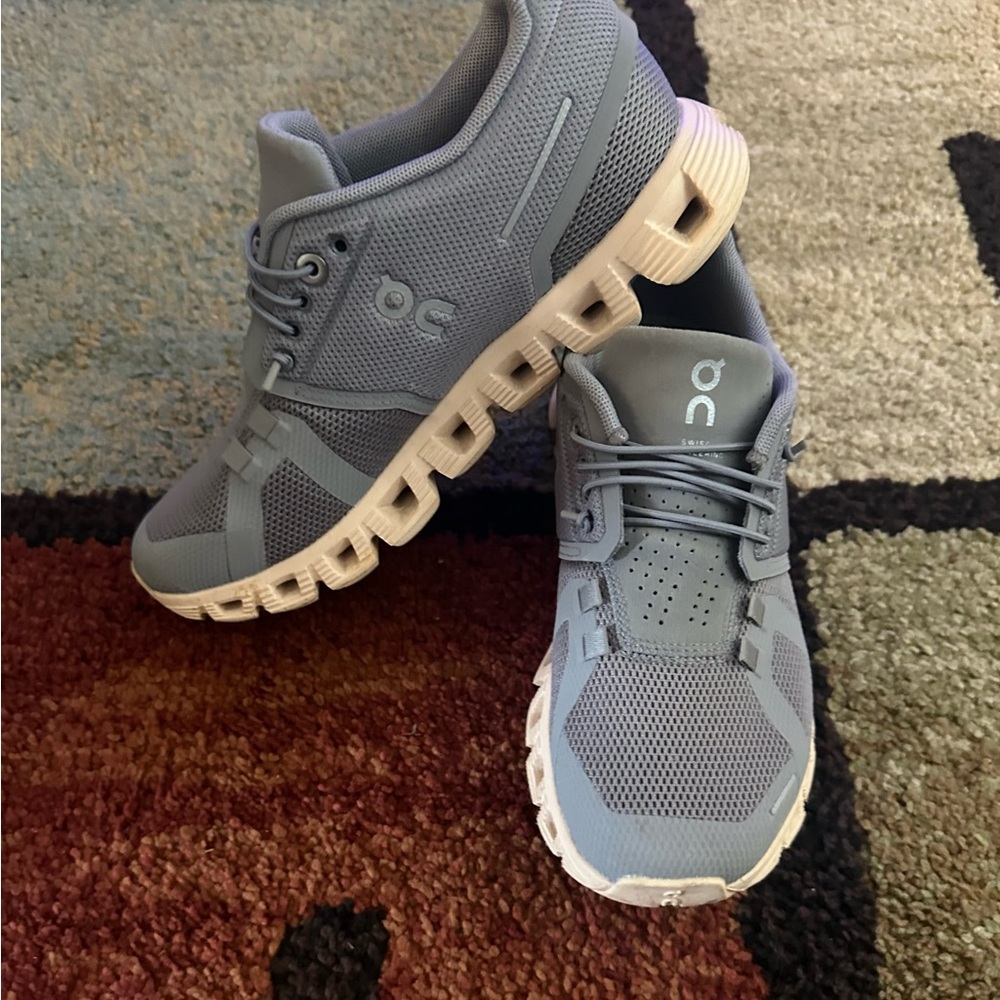 Women’s on cloud